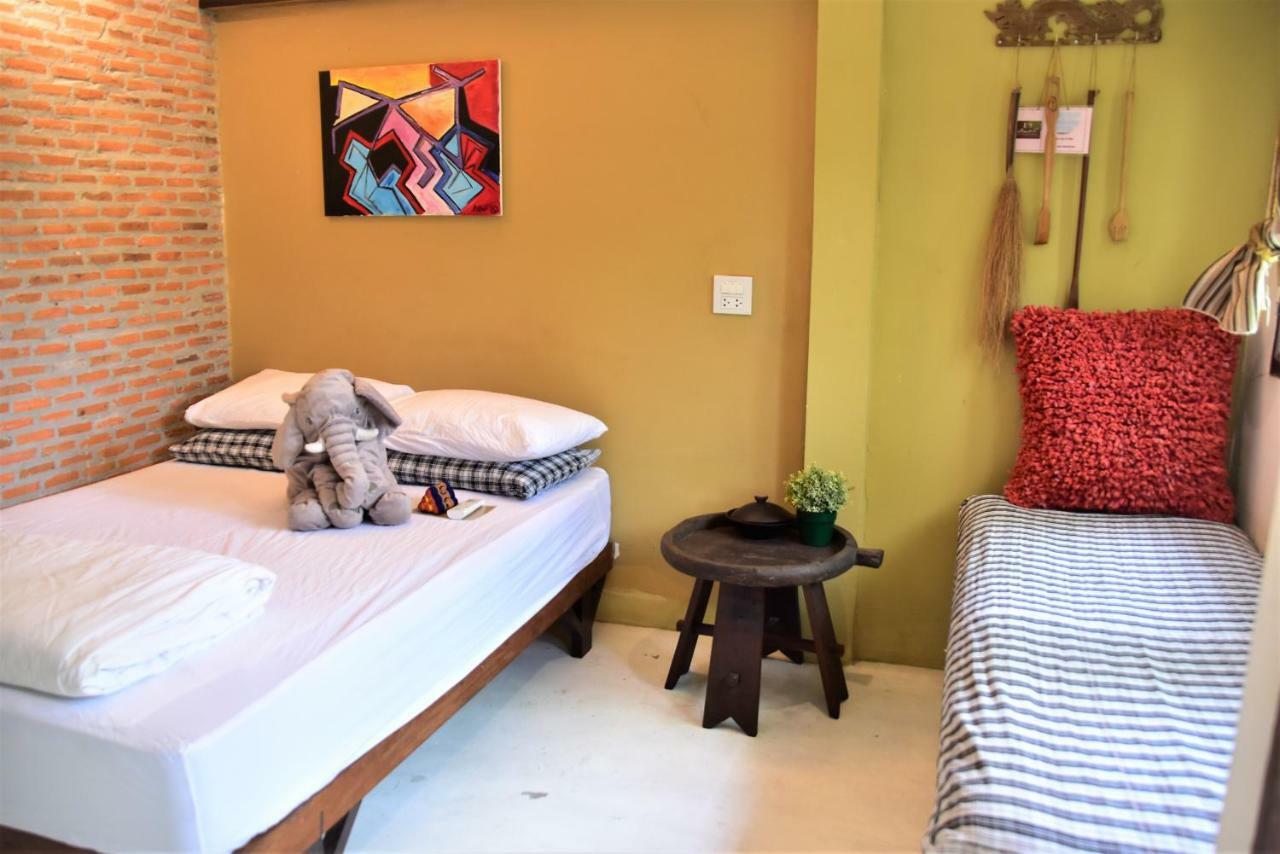 Baan Rare Guesthouse Udon Thani Dış mekan fotoğraf