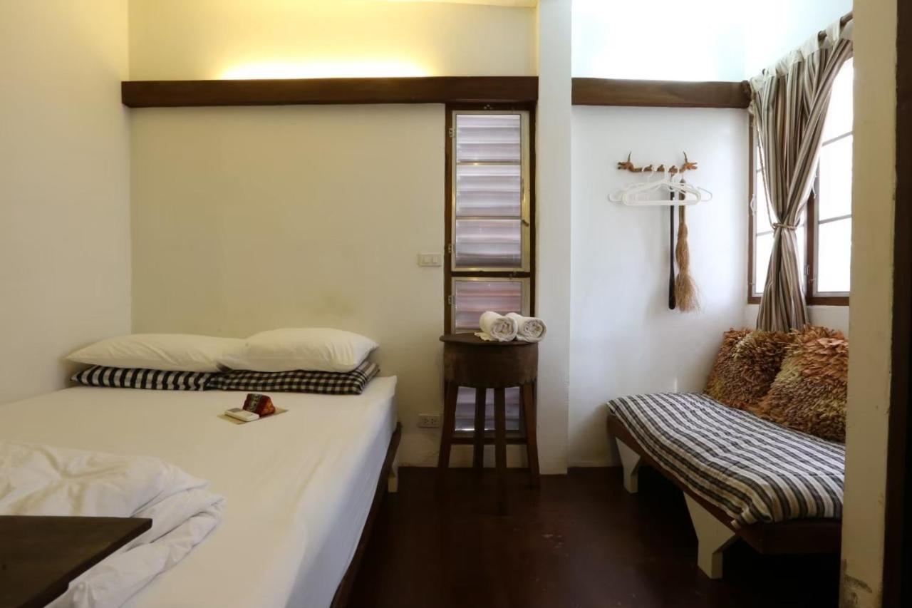 Baan Rare Guesthouse Udon Thani Dış mekan fotoğraf